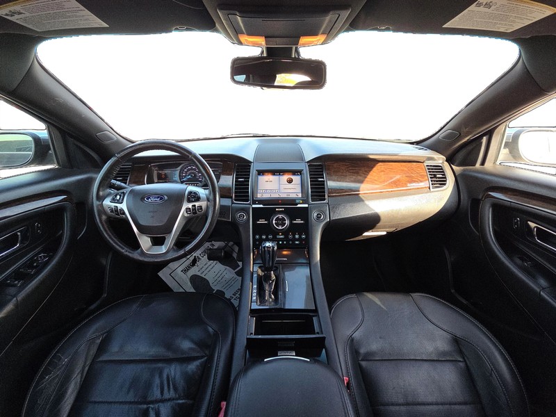 Ford Taurus Vehicle Full-screen Gallery Image 14