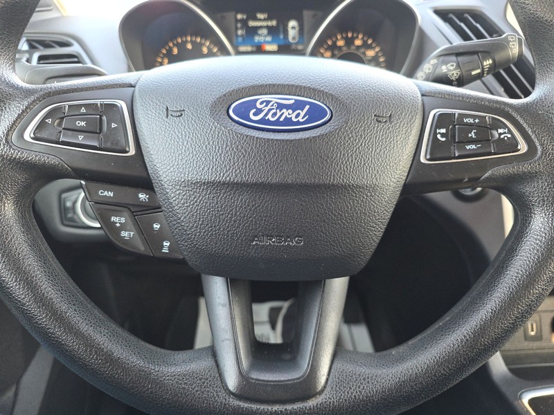 Ford Escape Vehicle Full-screen Gallery Image 14