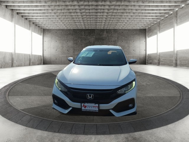 Honda Civic Hatchback Vehicle Full-screen Gallery Image 03