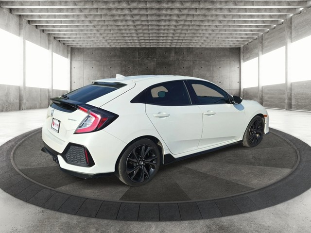 Honda Civic Hatchback Vehicle Full-screen Gallery Image 07