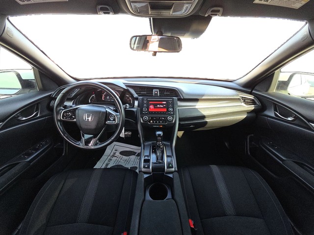 Honda Civic Hatchback Vehicle Full-screen Gallery Image 14