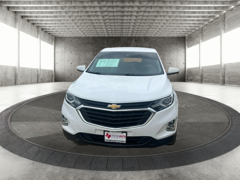 Chevrolet Equinox Vehicle Full-screen Gallery Image 3
