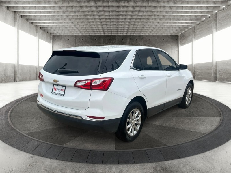 Chevrolet Equinox Vehicle Full-screen Gallery Image 7