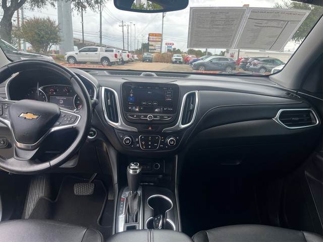 Chevrolet Equinox Vehicle Full-screen Gallery Image 12