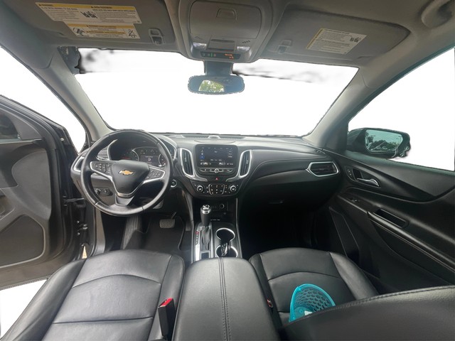 Chevrolet Equinox Vehicle Full-screen Gallery Image 16