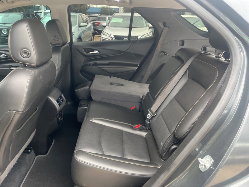 Chevrolet Equinox Vehicle Full-screen Gallery Image 10