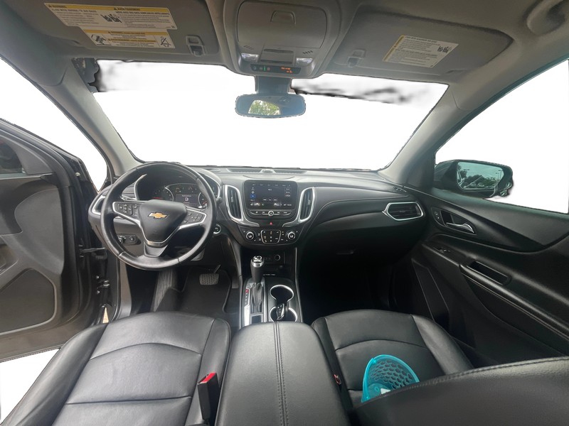 Chevrolet Equinox Vehicle Full-screen Gallery Image 15