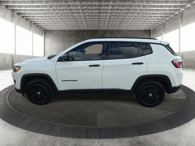 Jeep Compass Vehicle Full-screen Gallery Image 05