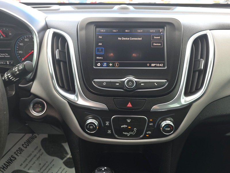 Chevrolet Equinox Vehicle Full-screen Gallery Image 12