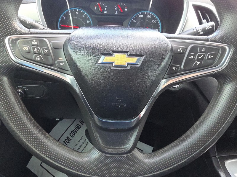 Chevrolet Equinox Vehicle Full-screen Gallery Image 14
