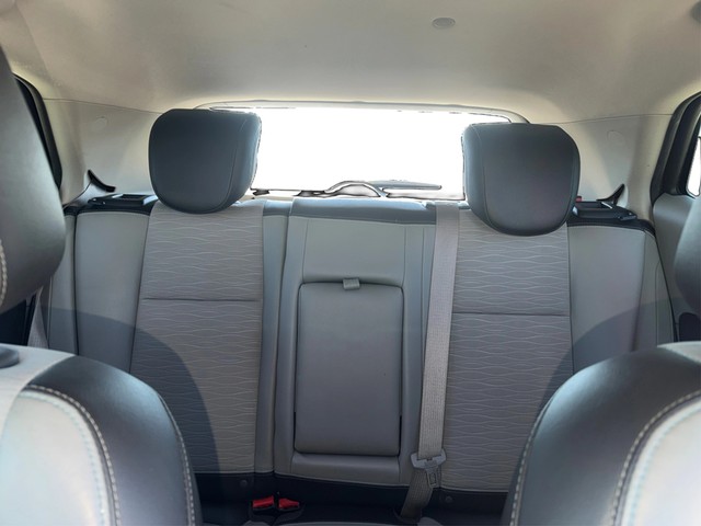 Buick Encore Vehicle Full-screen Gallery Image 13