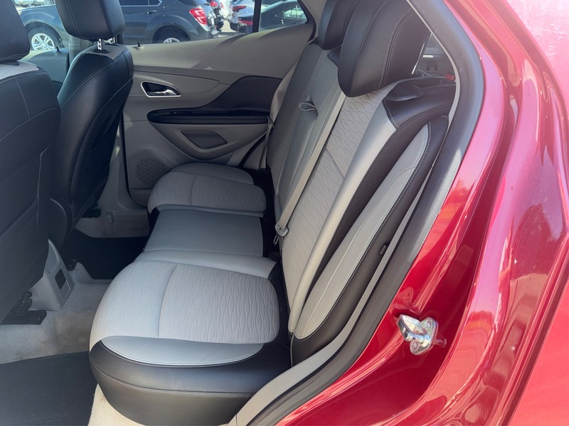 Buick Encore Vehicle Full-screen Gallery Image 10