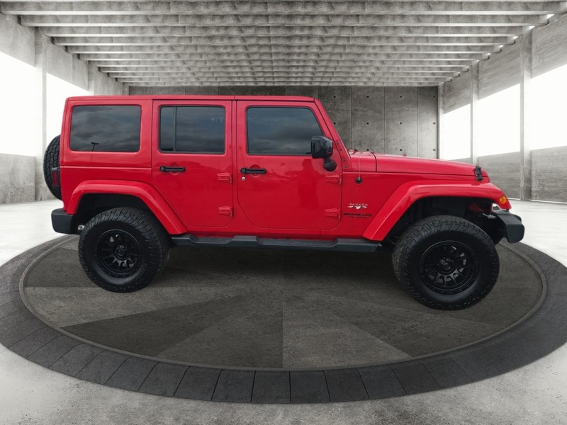 Jeep Wrangler Unlimited Vehicle Full-screen Gallery Image 4
