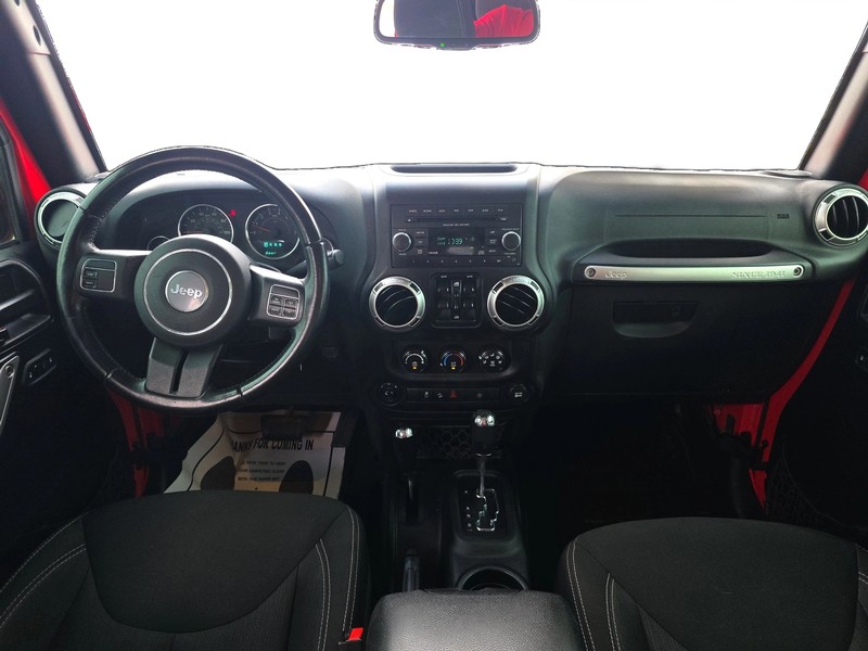 Jeep Wrangler Unlimited Vehicle Full-screen Gallery Image 15
