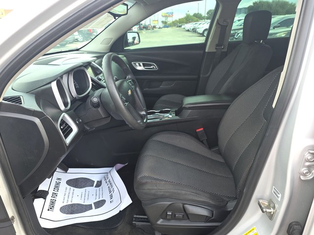 Chevrolet Equinox Vehicle Full-screen Gallery Image 09
