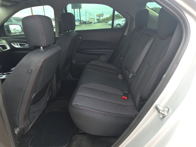 Chevrolet Equinox Vehicle Full-screen Gallery Image 10