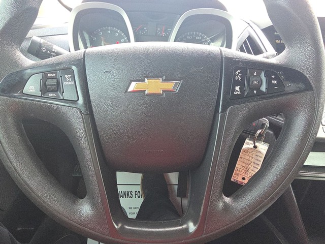 Chevrolet Equinox Vehicle Full-screen Gallery Image 14