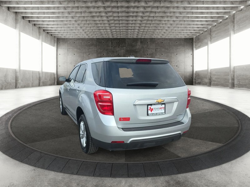 Chevrolet Equinox Vehicle Full-screen Gallery Image 8