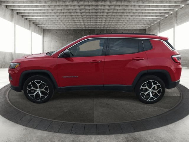 Jeep Compass Vehicle Full-screen Gallery Image 05