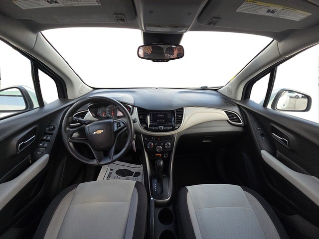 Chevrolet Trax Vehicle Full-screen Gallery Image 15