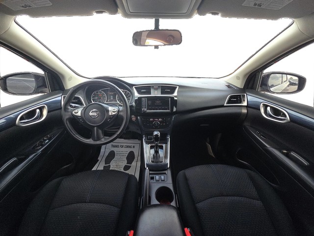 Nissan Sentra Vehicle Full-screen Gallery Image 14