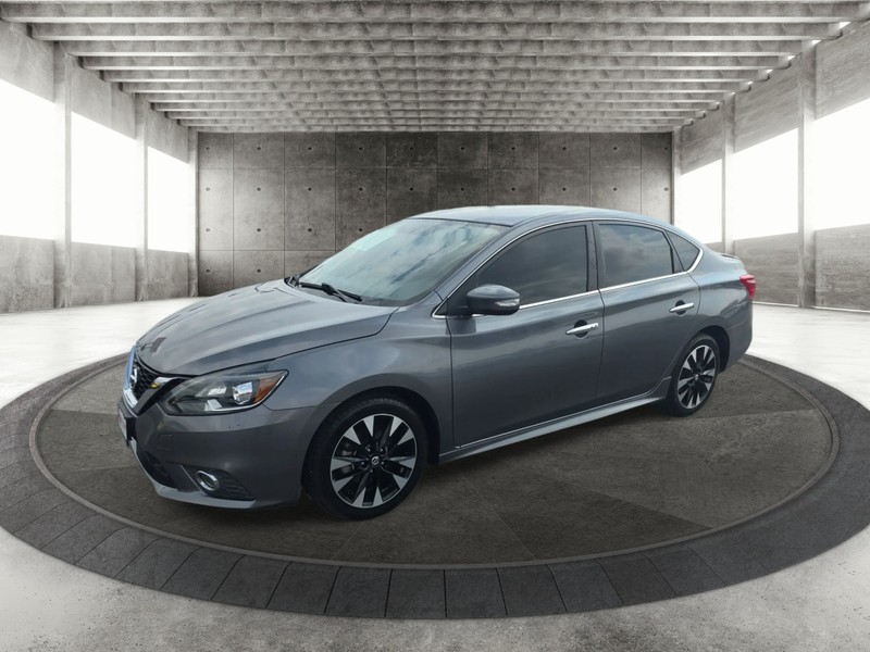 Nissan Sentra Vehicle Full-screen Gallery Image 2