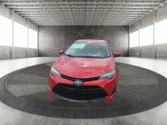 Toyota Corolla Vehicle Full-screen Gallery Image 03