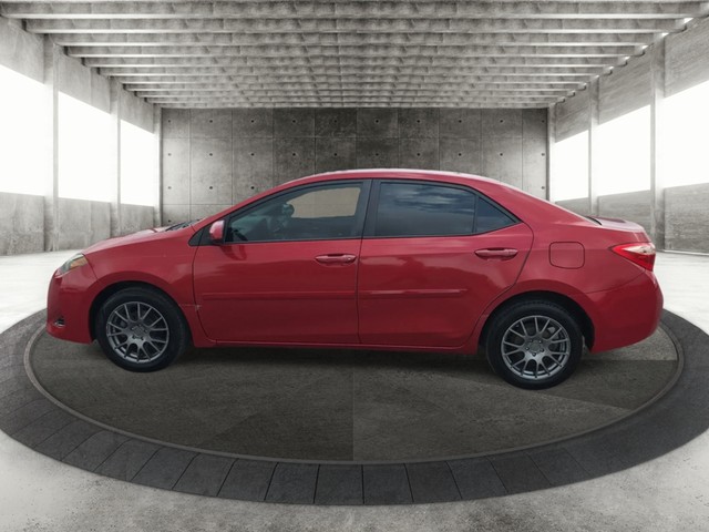 Toyota Corolla Vehicle Full-screen Gallery Image 05