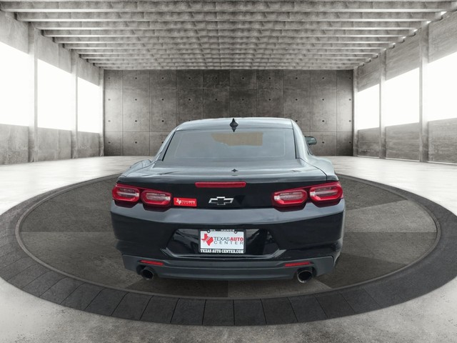 Chevrolet Camaro Vehicle Full-screen Gallery Image 06