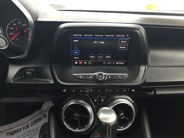 Chevrolet Camaro Vehicle Full-screen Gallery Image 10