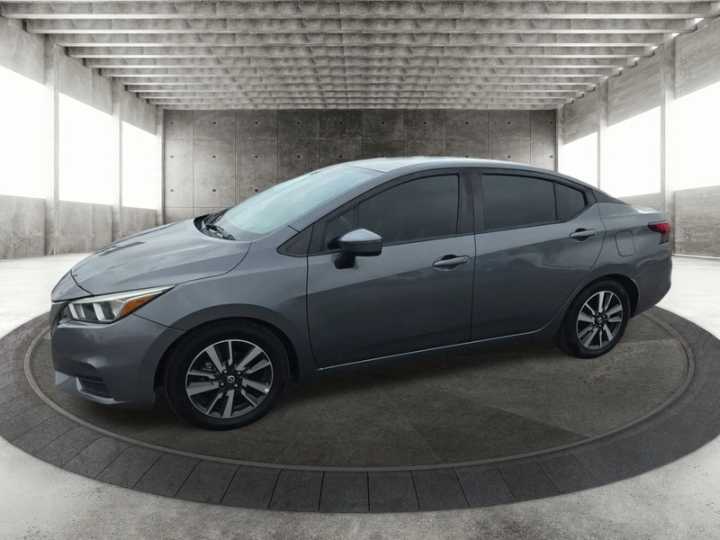 Nissan Versa Vehicle Full-screen Gallery Image 2