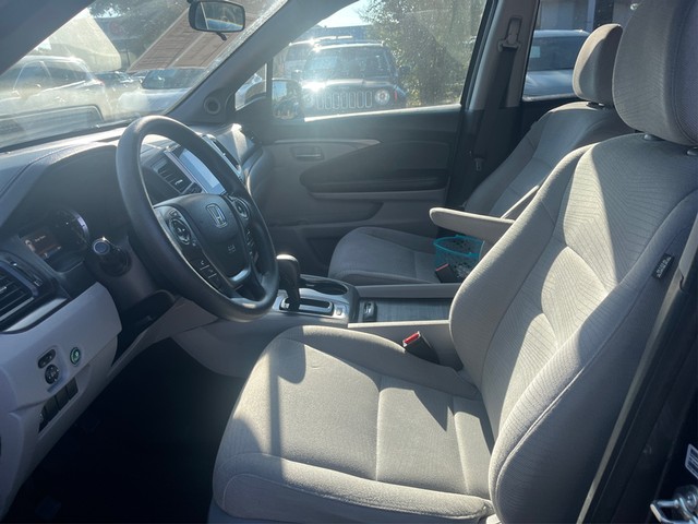 Honda Pilot Vehicle Full-screen Gallery Image 09