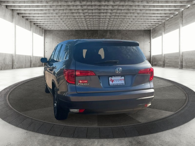 Honda Pilot Vehicle Full-screen Gallery Image 8