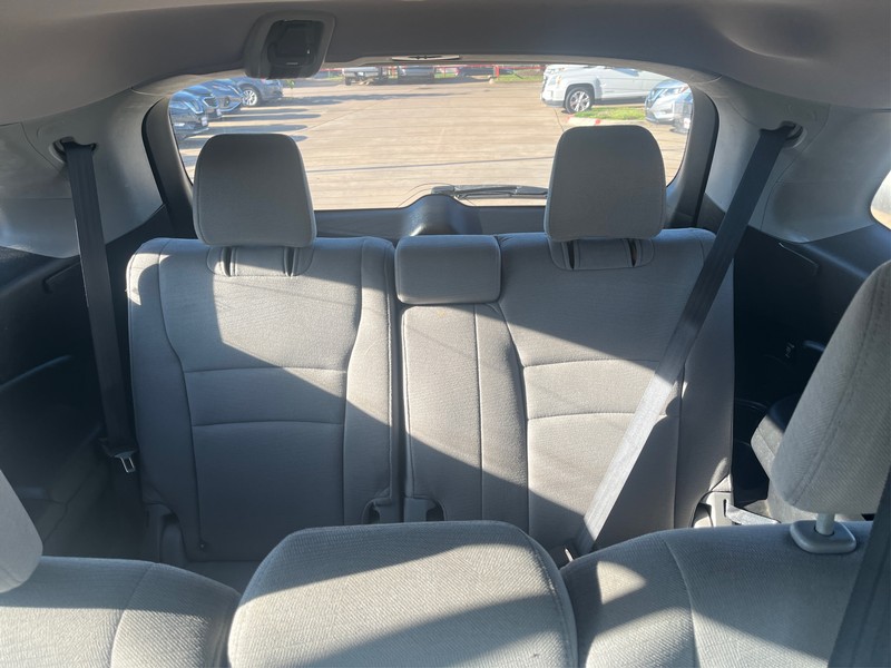 Honda Pilot Vehicle Full-screen Gallery Image 18