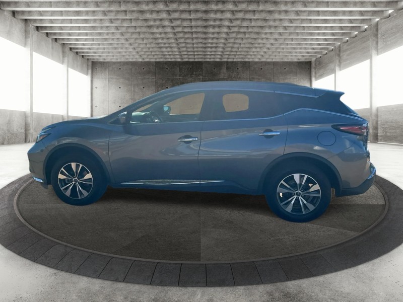 Nissan Murano Vehicle Full-screen Gallery Image 5
