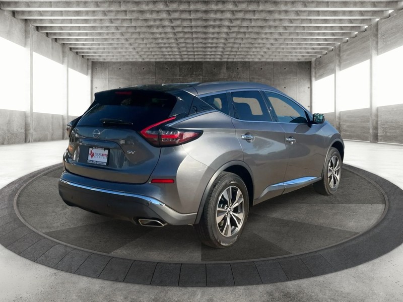Nissan Murano Vehicle Full-screen Gallery Image 7
