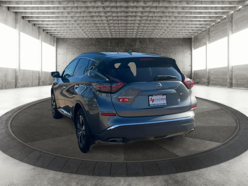 Nissan Murano Vehicle Full-screen Gallery Image 8