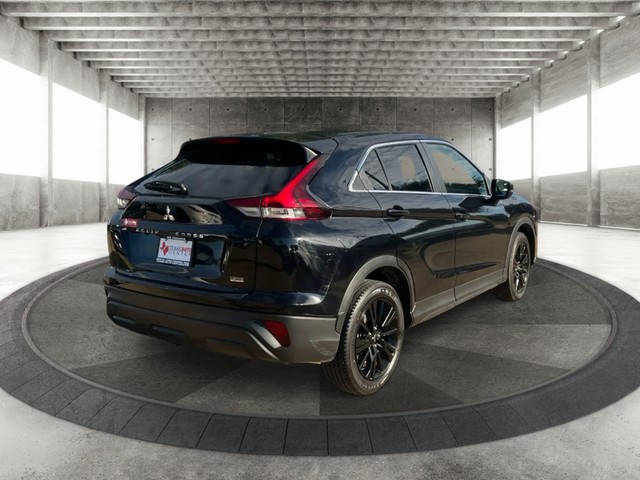 Mitsubishi Eclipse Cross Vehicle Full-screen Gallery Image 07