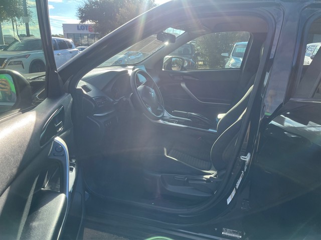 Mitsubishi Eclipse Cross Vehicle Full-screen Gallery Image 09