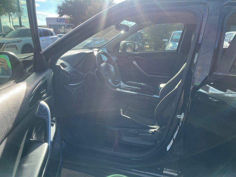 Mitsubishi Eclipse Cross Vehicle Full-screen Gallery Image 9