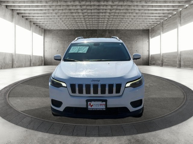 Jeep Cherokee Vehicle Full-screen Gallery Image 03