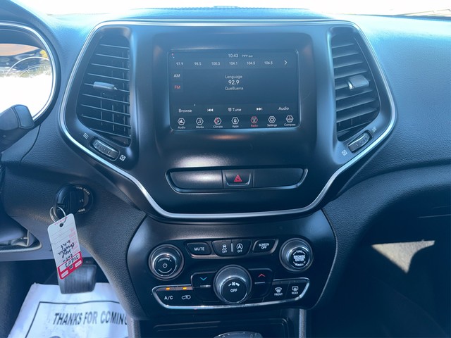 Jeep Cherokee Vehicle Full-screen Gallery Image 12