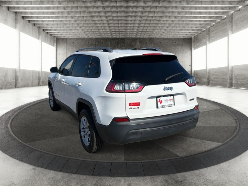 Jeep Cherokee Vehicle Full-screen Gallery Image 8