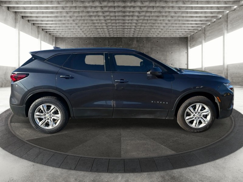 Chevrolet Blazer Vehicle Full-screen Gallery Image 4
