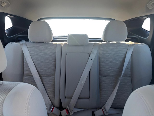 Nissan Rogue Sport Vehicle Full-screen Gallery Image 13