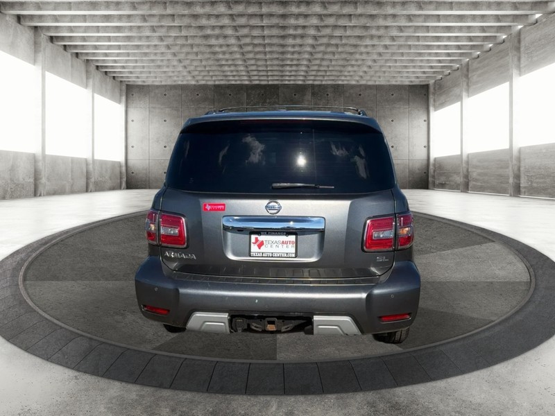 Nissan Armada Vehicle Full-screen Gallery Image 6