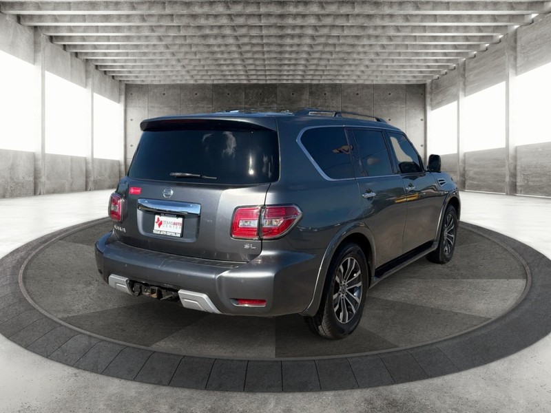 Nissan Armada Vehicle Full-screen Gallery Image 7