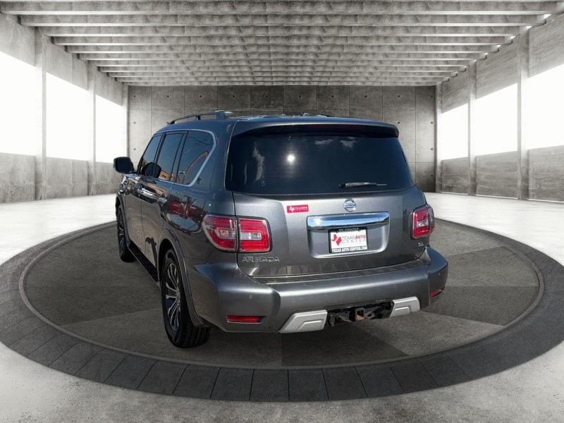 Nissan Armada Vehicle Full-screen Gallery Image 8