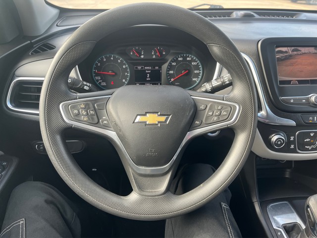 Chevrolet Equinox Vehicle Full-screen Gallery Image 13