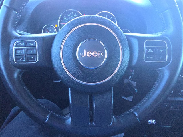 Jeep Wrangler Unlimited Vehicle Full-screen Gallery Image 14